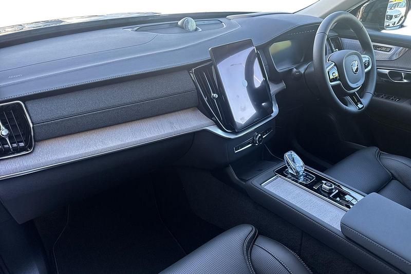 New Volvo XC90 Ultra 250 HP (183 kW) 2026 Vapour grey SUV