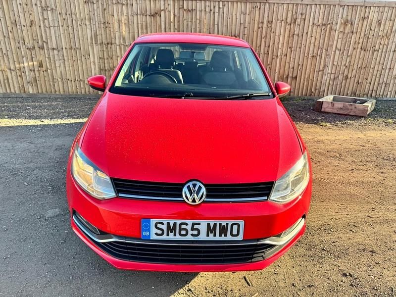 Used VW Polo SE 60 HP (44 kW) 2015 Red Hatchback