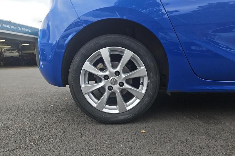 Used Vauxhall Corsa Edition 100 HP (73 kW) 2022 Blue Hatchback