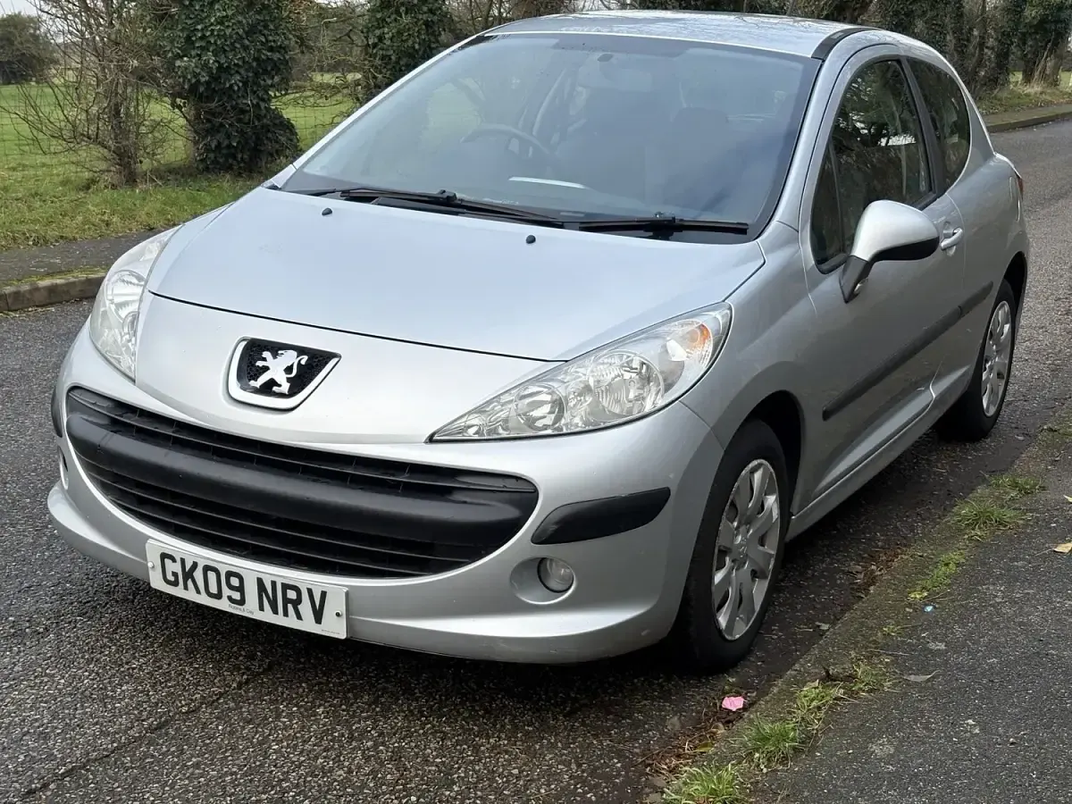 Used Peugeot 207 S 95 HP (69 kW) 2009 Silver Hatchback