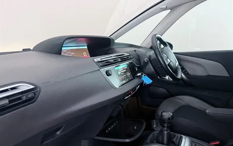 Used Citroën C4 SpaceTourer Flair 131 HP (96 kW) 2019 MPV