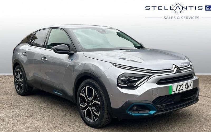 Used Citroën e-C4 Shine 100 kW (136 HP) 2023 Red Hatchback