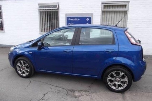 Used Fiat Punto 77 HP (56 kW) 2010 Hatchback