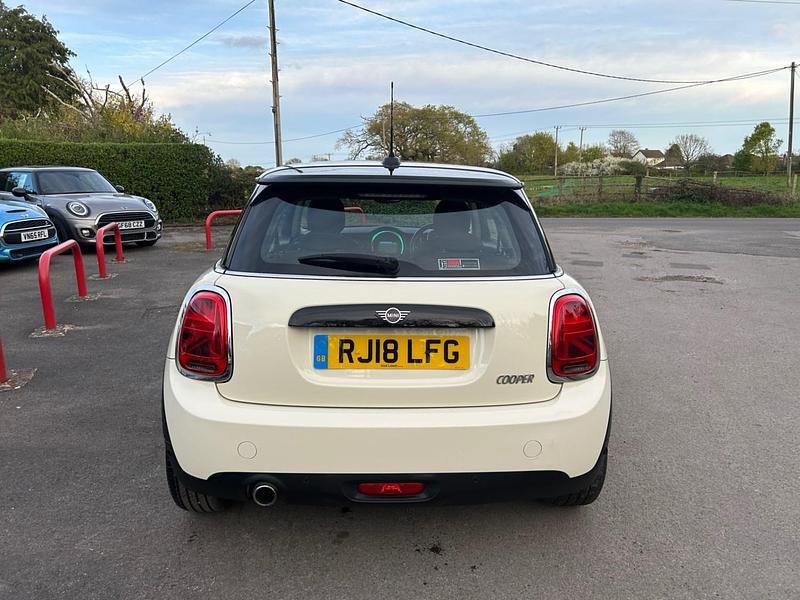 Used Mini Cooper Hatch 2018 White Hatchback