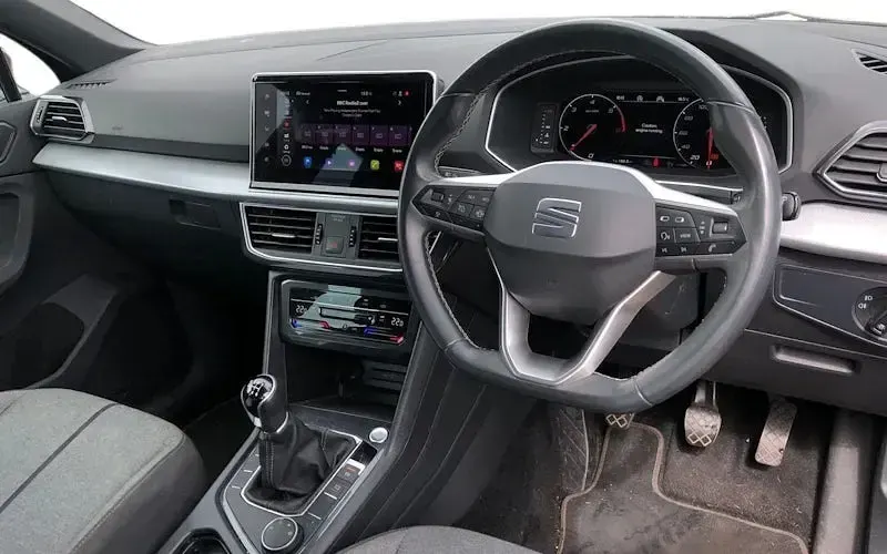 Begagnad Seat Tarraco SE Technology 150 HK (110 kW) 2022 Blå SUV