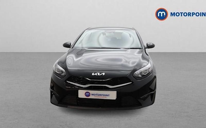 Used Kia Ceed 160 HP (117 kW) 2023 Black Hatchback