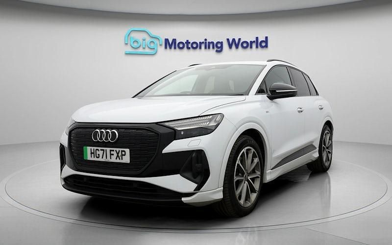 Used Audi Q4 e-tron 150 kW (204 HP) 2022 White SUV