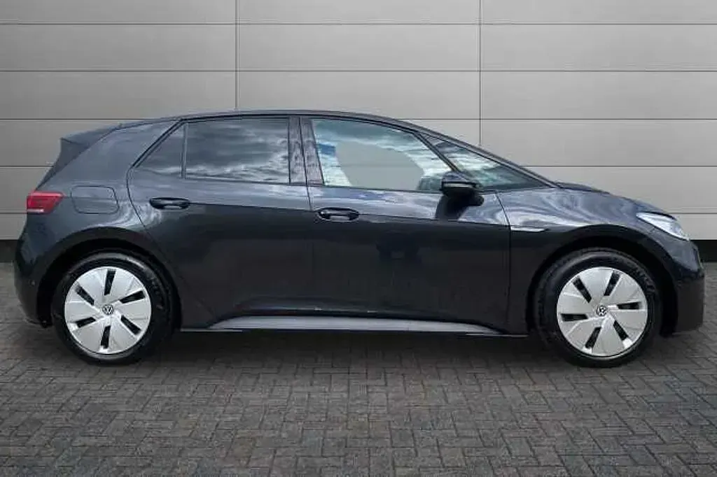Usado VW ID.3 Pro Performance 150 kW (204 CV) 2023 Gris Utilitario