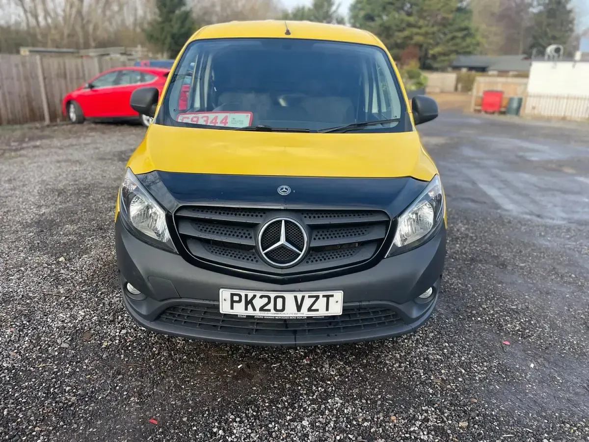 Begagnad Mercedes Citan 109 94 HK (69 kW) 2020 Svart
