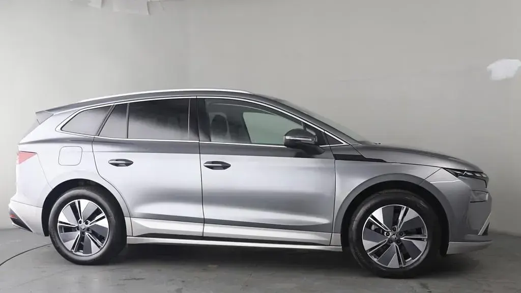 Used Skoda Enyaq iV 210 kW (286 HP) 2025 SUV