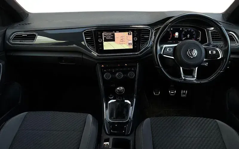 Used VW T-Roc R-line 150 HP (110 kW) 2018 Yellow SUV
