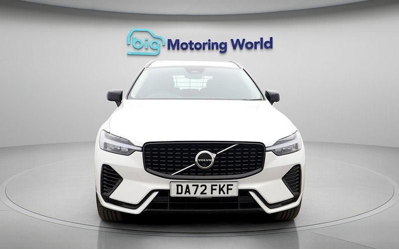 Used Volvo XC60 Plus 349 HP (256 kW) 2022 White SUV