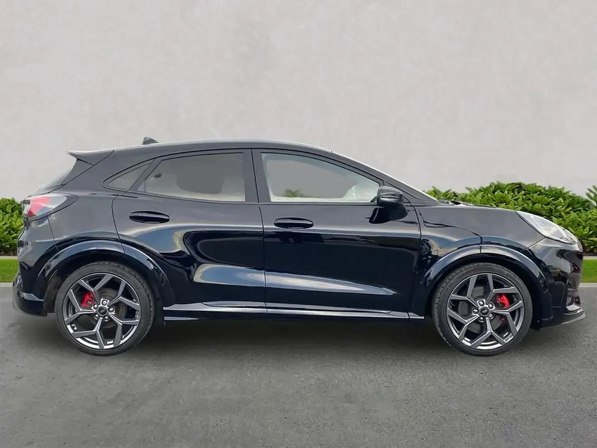 Used Ford Puma ST 200 HP (147 kW) 2023 Black SUV