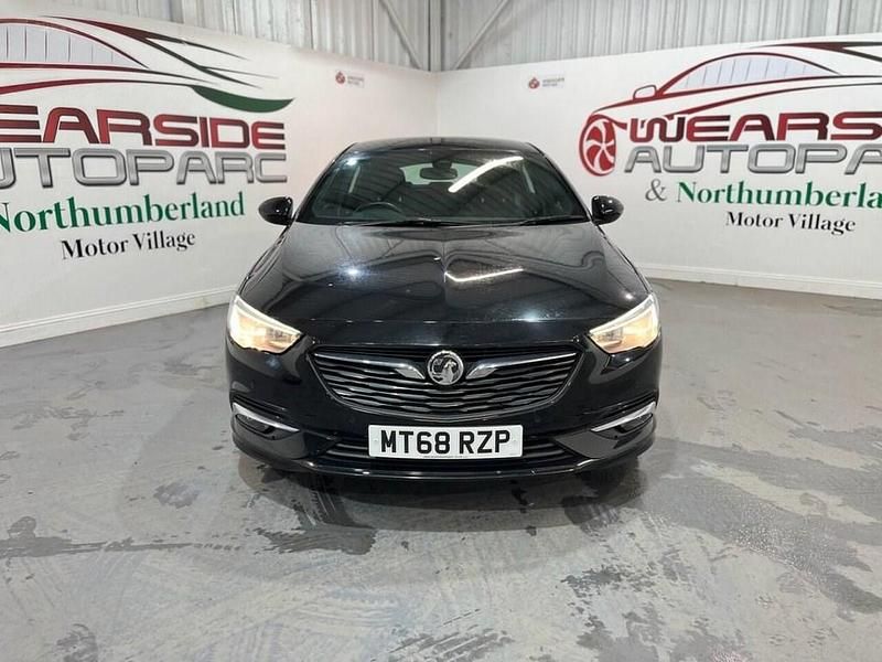 Used Vauxhall Insignia SRi 165 HP (121 kW) 2018 Black Hatchback