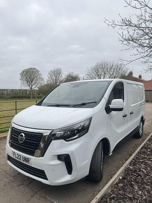 Used Nissan Primastar Tekna 2022 White MPV