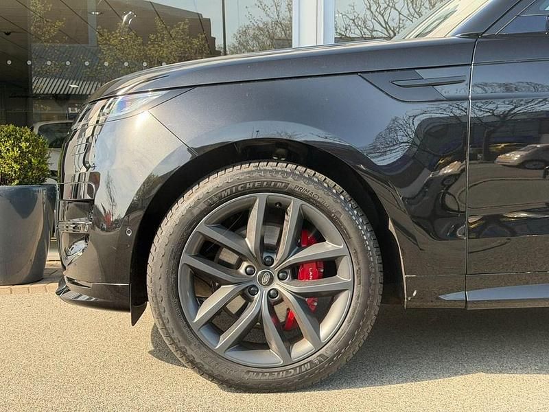 Used Land Rover Range Rover Sport SE Dynamic 300 HP (220 kW) 2024 Black SUV