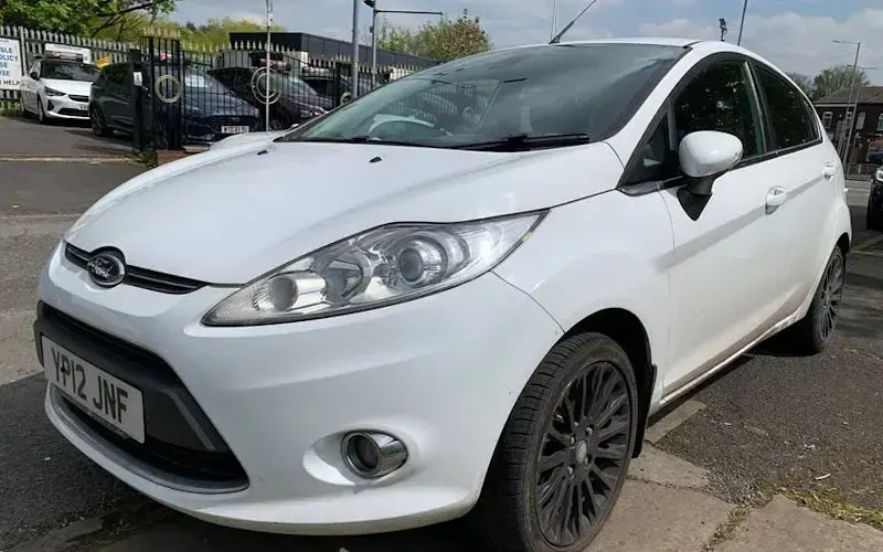 Begagnad Ford Fiesta Titanium 120 HK (88 kW) 2012 Halvkombi