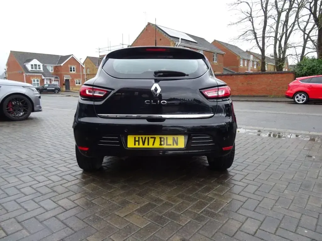 Used Renault Clio Dynamique 2017 Black Hatchback