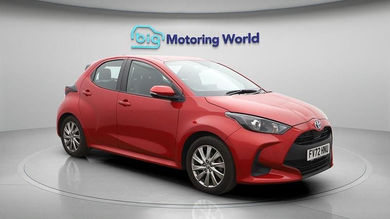 Used Toyota Yaris Hybrid 114 HP (83 kW) 2023