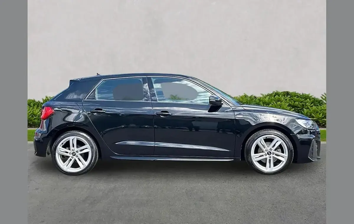 Used Audi A1 S-Line 94 HP (69 kW) 2023 Black SUV