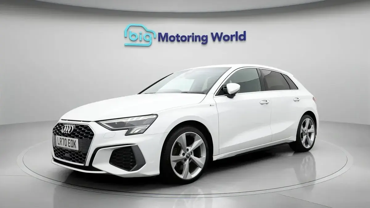 Used Audi A3 S-Line 148 HP (108 kW) 2020 White Sedan