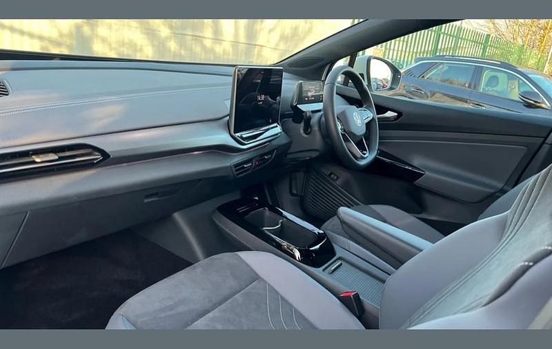 New VW ID.5 Pro 210 kW (286 HP) 2025 Glacier white metallic black SUV