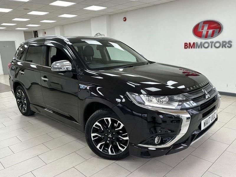 Used Mitsubishi Outlander 200 HP (147 kW) 2017 Black SUV