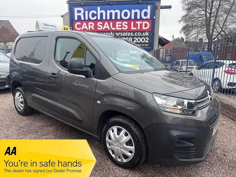 Used Citroën Berlingo 2019 Grey MPV