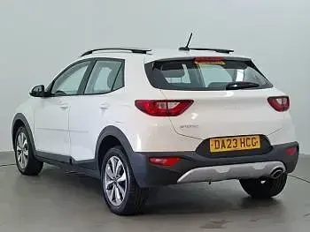 Used Kia Stonic 99 HP (72 kW) 2023 White SUV