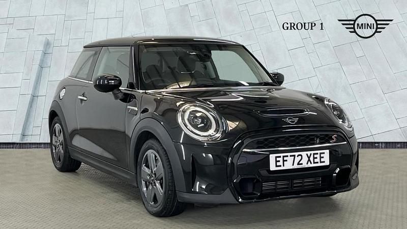 Used Mini Cooper S Classic 176 HP (129 kW) 2023 Black Hatchback