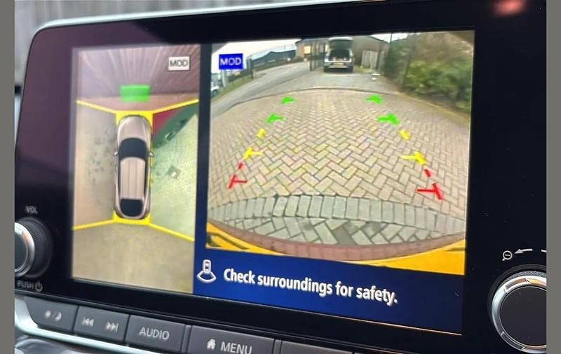 Used Nissan Juke Tekna 140 HP (102 kW) 2024 Red SUV