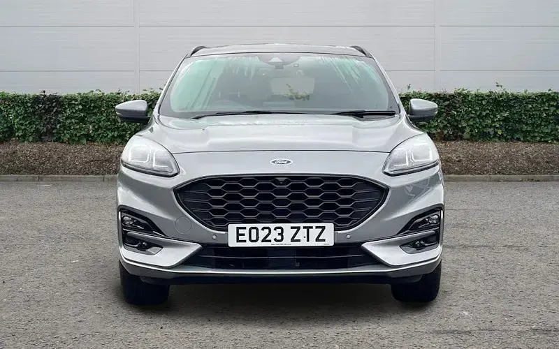 Used Ford Kuga ST-Line 224 HP (164 kW) 2023 Silver SUV