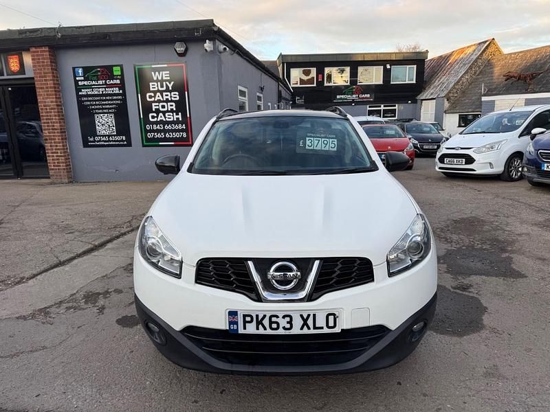 Used Nissan Qashqai 360º 2013 White SUV