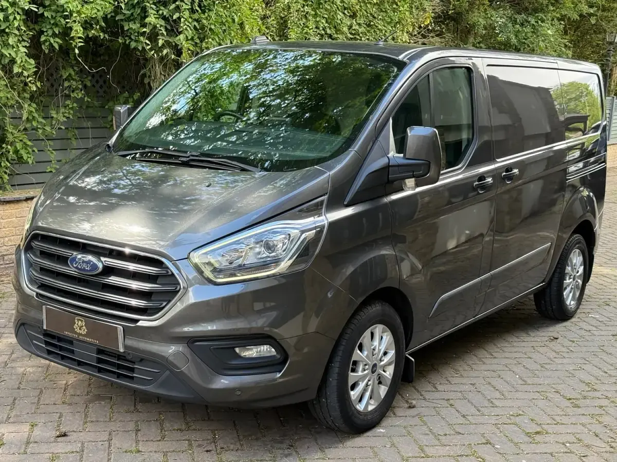 Used Ford Transit Custom Limited 130 HP (95 kW) 2021 Grey Van