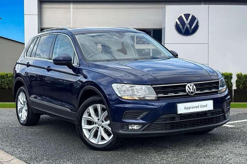 Blue Used 2017 VW Tiguan SE SUV | £9,990 (Fair price) - Image 1/4