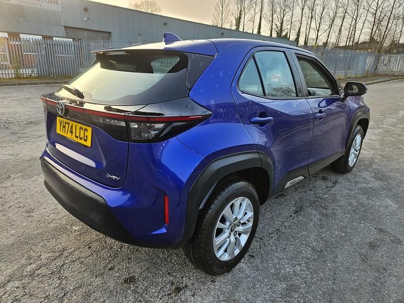 Used Toyota Yaris Hybrid 2024 Blue Hatchback