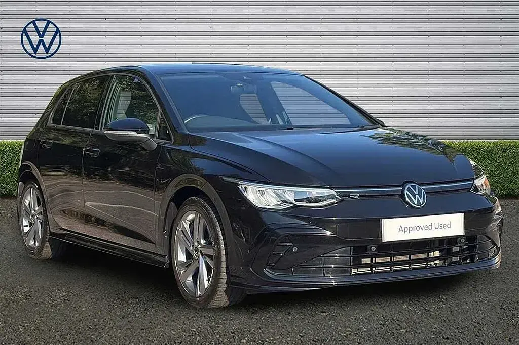 Used VW Golf VIII R-line 150 HP (110 kW) 2023 Hatchback