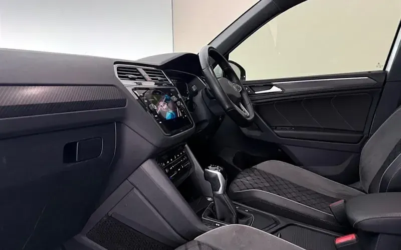 Used VW Tiguan R-line 150 HP (110 kW) 2022 White SUV