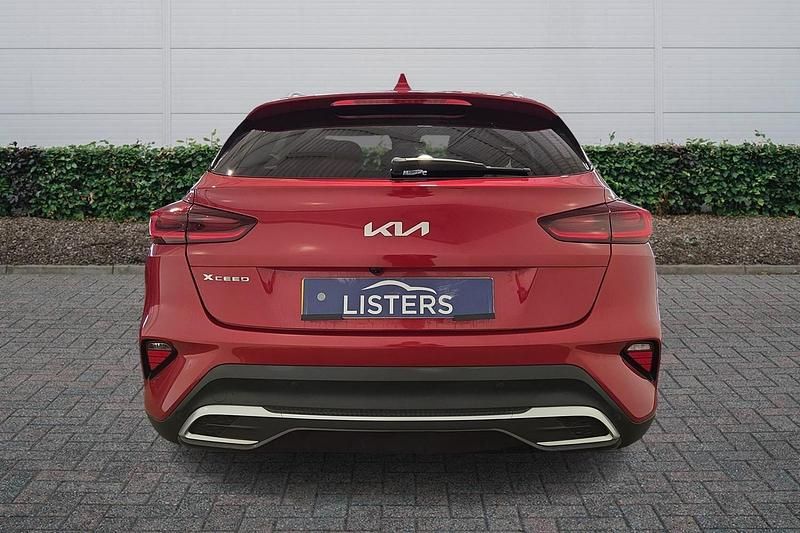 Used Kia XCeed 2022 Red SUV