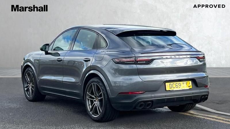 Used Porsche Cayenne 462 HP (339 kW) 2019 Grey SUV