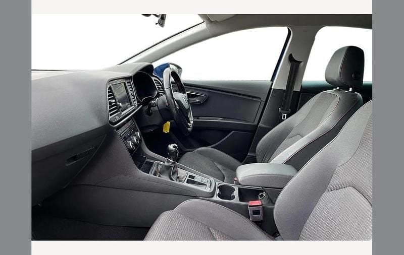 Used Seat Leon FR 150 HP (110 kW) 2018 Blue Hatchback