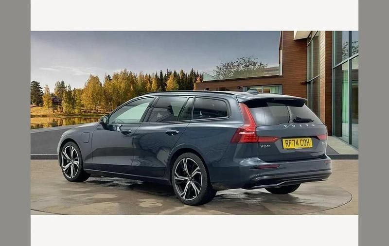 Used Volvo V90 Plus 345 HP (253 kW) 2025 Grey Estate