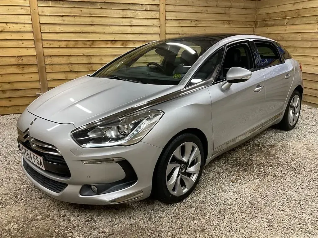 Used Citroën DS5 180 HP (132 kW) 2014 Silver Hatchback