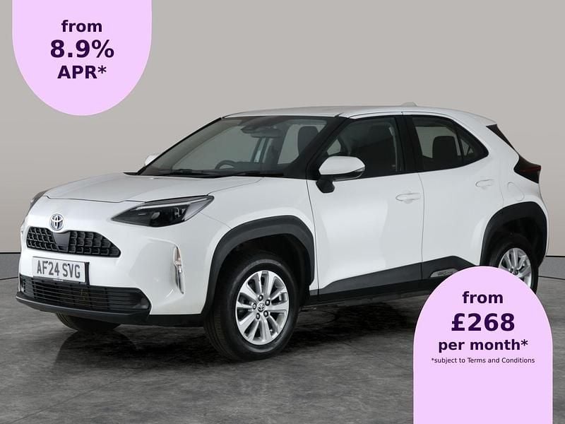 White Used 2024 Toyota Yaris Hybrid SUV | £19,226 (Super price) - Image 1/2