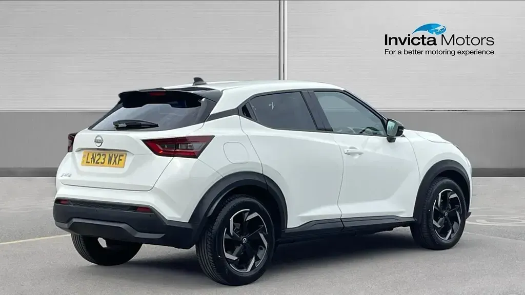 Used Nissan Juke N-Connecta 114 HP (83 kW) 2023 White SUV