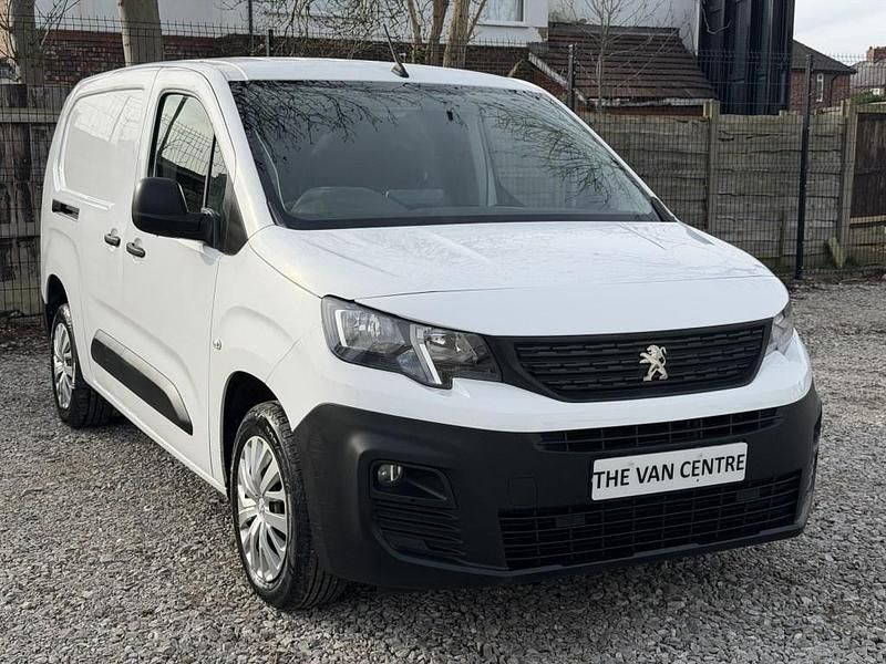 Used Peugeot Partner 2021 White MPV
