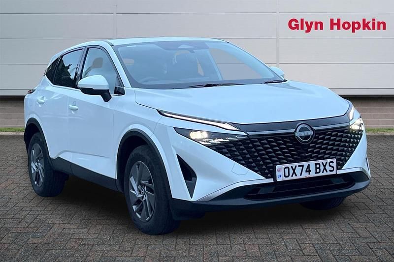 Used Nissan Qashqai Acenta Premium 2025 White SUV