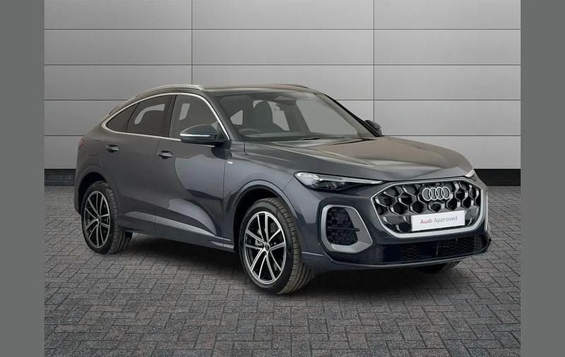 Grey New 2025 Audi Q5 Sportback Advanced SUV | £55,592 (Fair price) - Image 1/4