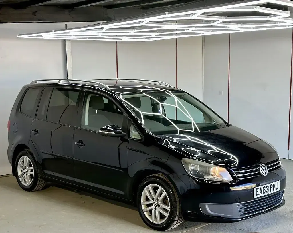 Used VW Touran SE 105 HP (77 kW) 2013 Black MPV