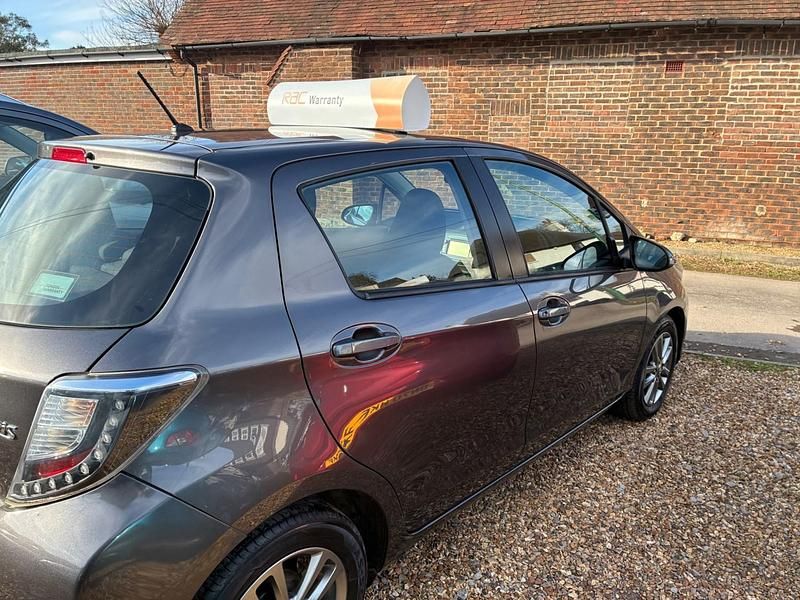 Used Toyota Yaris Multidrive S 2014 Grey Hatchback